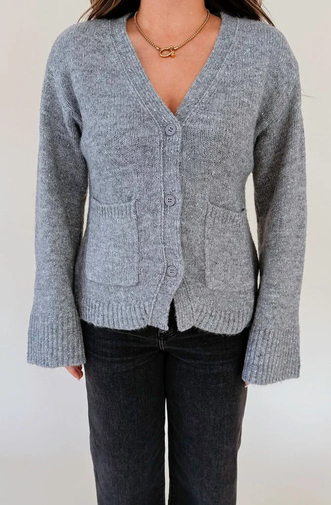 STEVE MADDEN ODELIA V NECK CARDIGAN